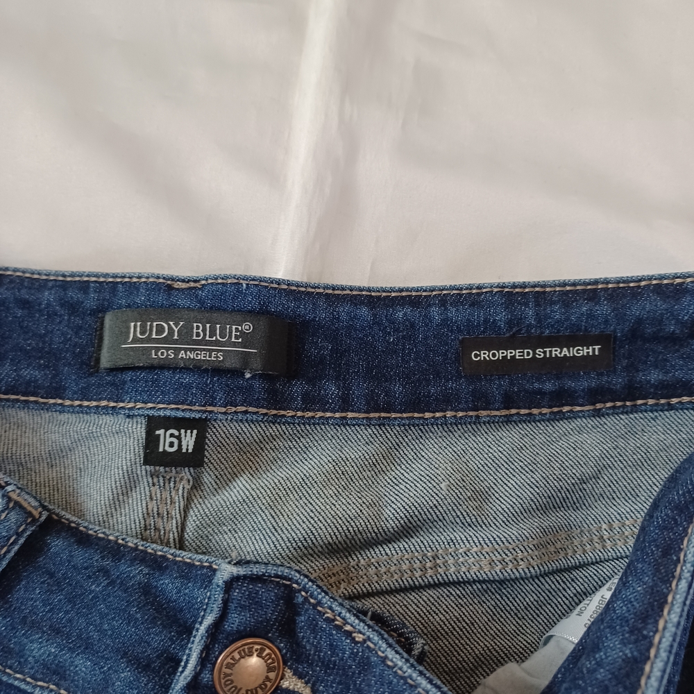 Judy Blue Women's Cropped Jeans Highrise Straight Dark Wash Plus Size 16W - Picture 8 of 12